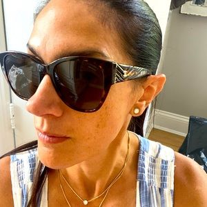 100% authentic Polarized Chanel Sunglasses